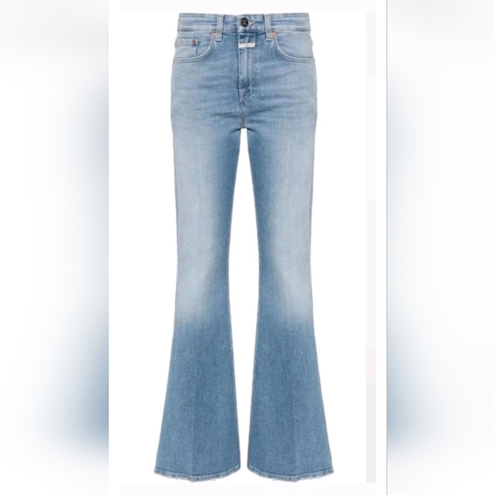 Closed Flare Jeans Size 26